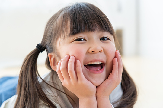 お口まわりの筋肉を整える、子どものためのマウスピース矯正